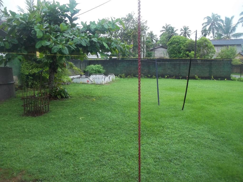 Kabalana Design House Villa อาฮานกามา ภายนอก รูปภาพ